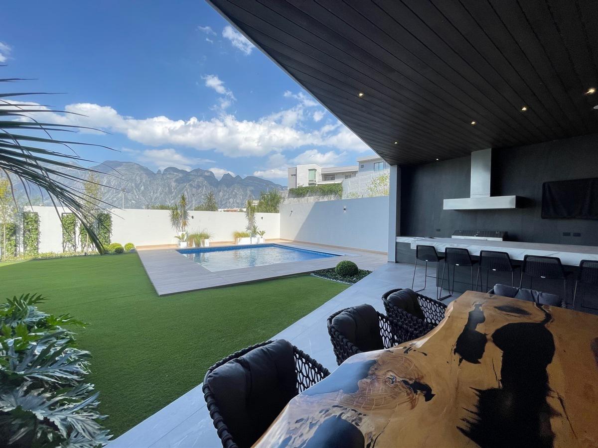 8-Casa-En-Venta-Residencial-Cordillera-Santa-Catarina-Nuevo-Leon 8-Casa-En-Venta-Residencial-Cordillera-Santa-Catarina-Nuevo-Leon